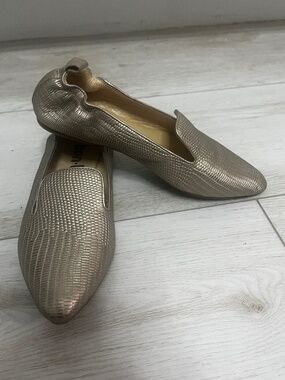 Bon Bonite Metallic Gold Textured Leather Loafer Flats Size 5
